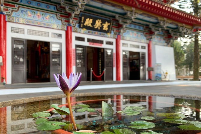 2-Day Private Tour to Sun Moon Lake and Mount Hehuan - What the private guide adds