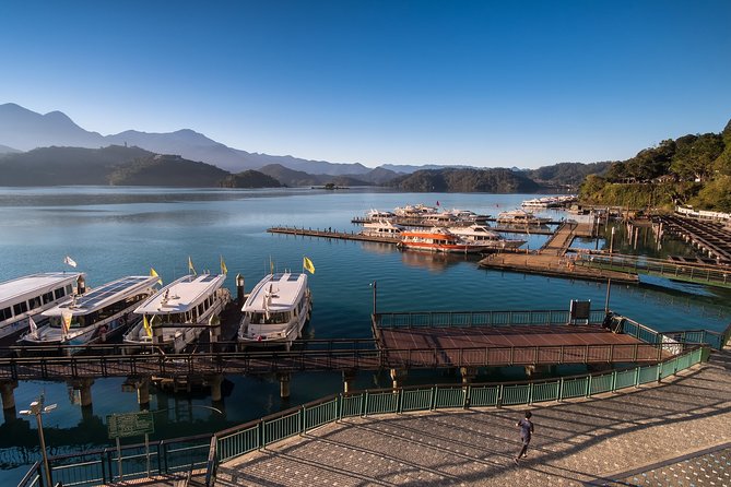 2-Day Private Tour to Sun Moon Lake and Mount Hehuan - Should you book the Sun Moon Lake and Hehuan tour?