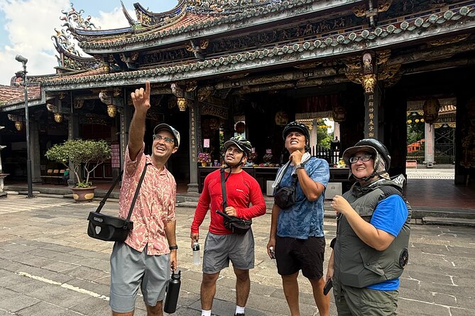 4 Hour Afternoon Cycling City Tour North with Snack - Tianma Tea House Ruins and Taiwan’s political past