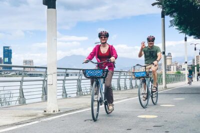 4-Hour Morning Cycling City Tour (incl. breakfast)