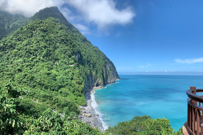 5-Day Round Taiwan Charter Car Tour - Day 3: Kenting’s tropical coast and the road to Taitung