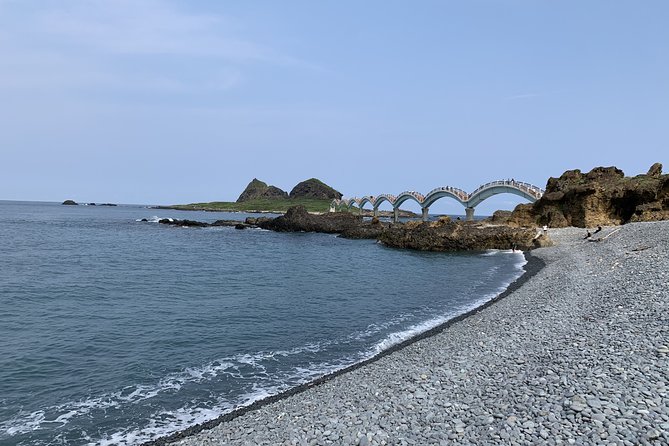 5-Day Round Taiwan Charter Car Tour - Day 4: East Coast rock formations and Sanxiantai