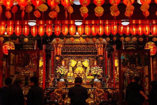 A Magical Evening in Taipei: Private City Tour - Songshan Ciyou Temple and Taoist tradition