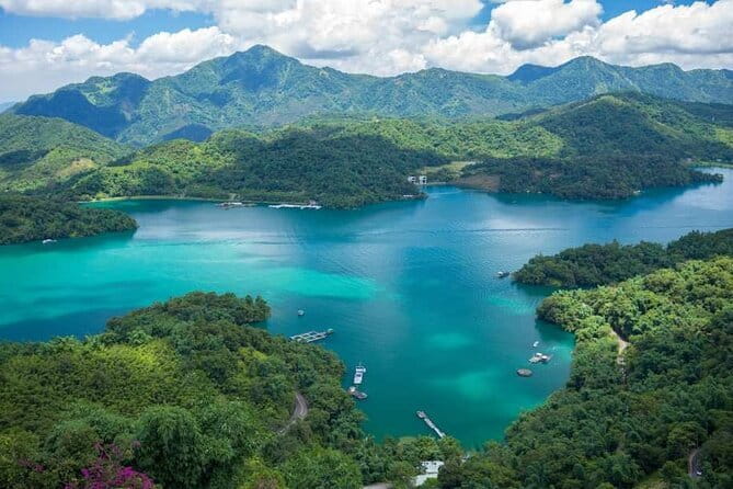 Alishan Join In Day Tour from Taichung (Incl. Park Entrance) - Sister Ponds, Waterfall, Temple, And Station