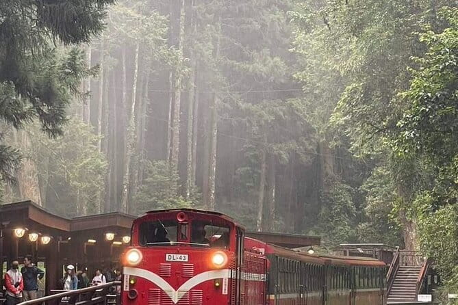 Alishan One Day Tour from Taichung - Longyin Temple, a calm first stop