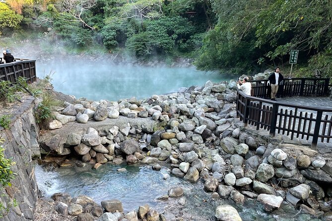 Beitou and Yangmingshan Day Tour from Taipei - Zhuzihu, calla lilies, hydrangeas, and mountain lunch