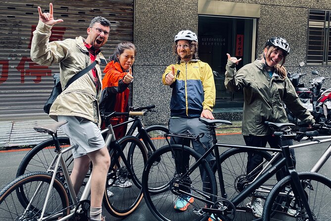 Best E-bike Cycling Tour in Taipei - Includes Local Food & Drinks - Why this five-hour e-bike route works in Taipei