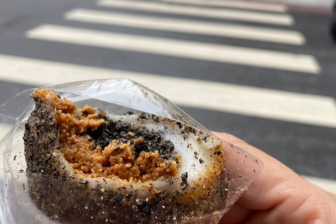 Food and Culture Walking Tour in Tainan - Slowing down in Snail Alley