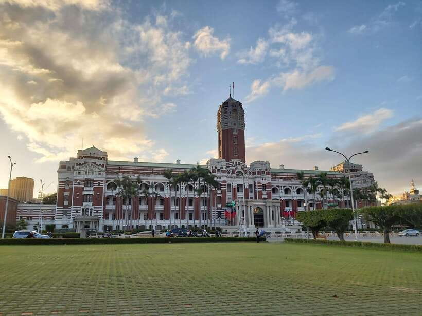From Keelung: Private Taipei City Landmarks Shore Excursion - Timing, mobility, and the small details that matter