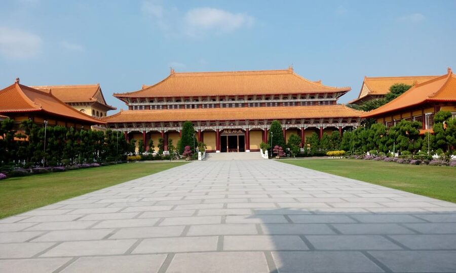 From Taipei: 5-Day Best of Round Taiwan Island Tour - From Hualien to Yilan by train