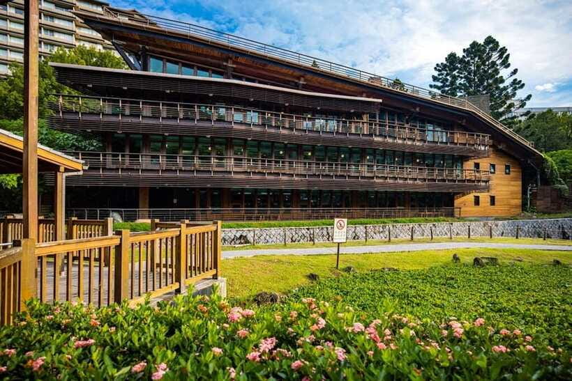 From Taipei: Beitou & Yangmingshan Private Day Tour - Xiaoyoukeng’s volcanic ground