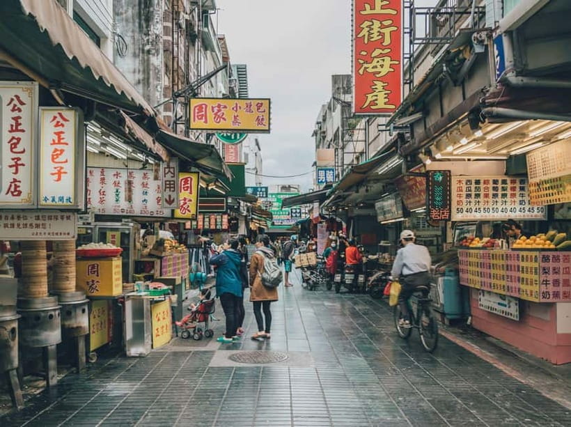 From Taipei: Best of Taiwan 9-Day Trip with Accommodation - Day 1: a soft landing in Taipei