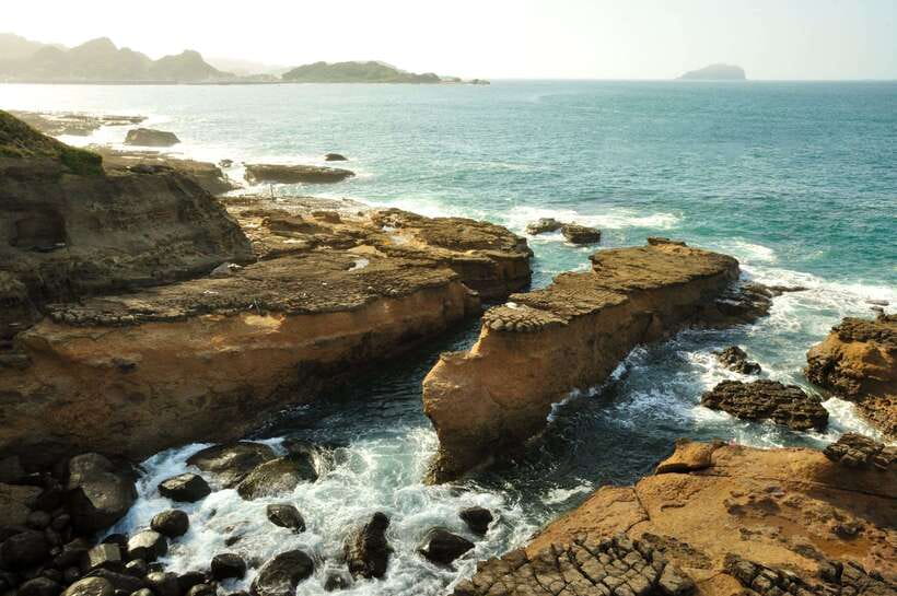 From Taipei: Full-Day Trip to Jiufen, Yehliu, Shifen & More - From Taipei hotels to the northeast coast