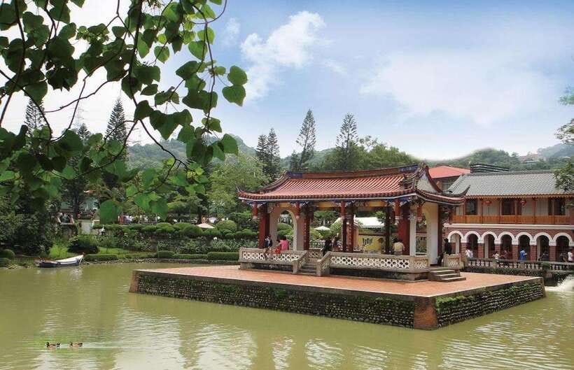 From Taipei : Taichung Highlights & Cultural Private Tour - Key points at a glance