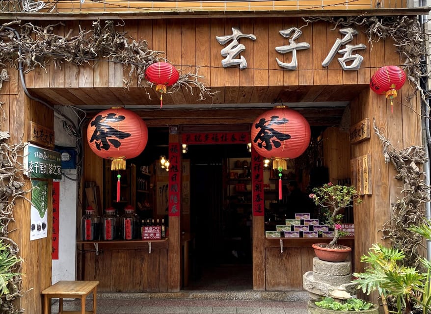 From Taipei: Thousand Island Lake and Pinglin Tea Plantation - Pinglin Tea Museum and the story of Taiwanese tea