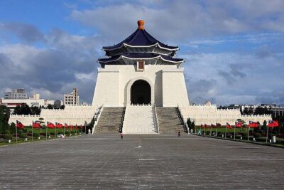Highlights & Hidden Gems With Locals: Best of Taipei Private Tour