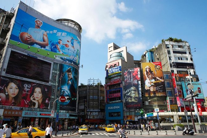 Hualien Taroko Day Tour From Ximending - The Su-Hua Highway sets the pace