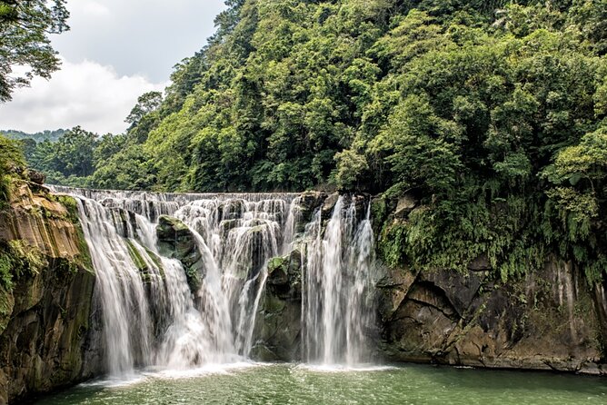 Jiufen, Heping Island Park & Keelung Night Market Day Tour - Heping Island Park and its coastal rock formations