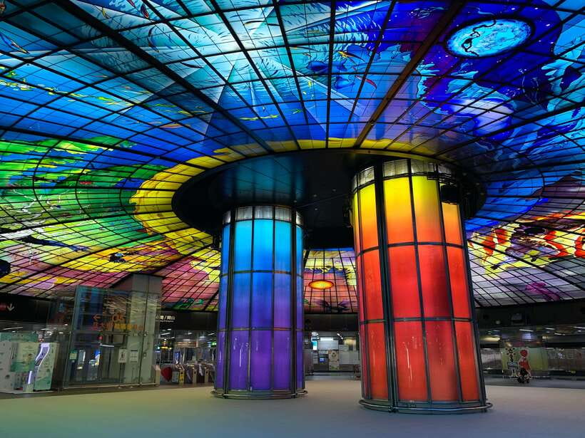 Kaohsiung Private Tour - Discover Local Hidden Gems - Pier-2 Art Center: Harbor Warehouses with a New Life