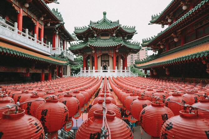 Kaohsiung: Private Walking Tour with a Local - Choosing two hours or a full six