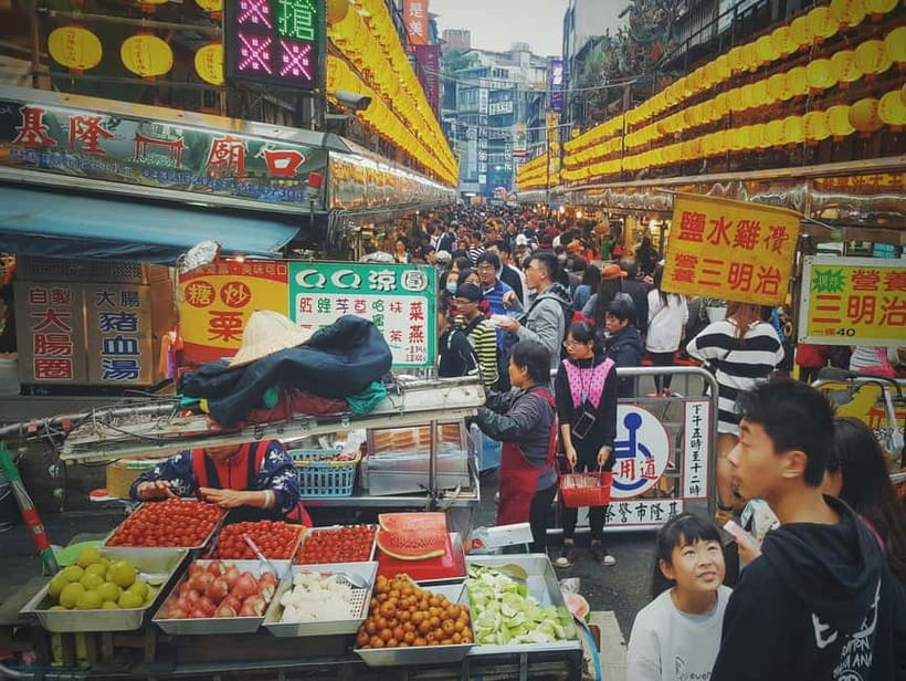 Keelung: Guided Walking Tour with Snacks and Drink - What the $60 price really buys you