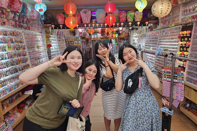 Keelung port pick up day tour ( private group) - Shifen Old Street and the sky lantern ritual