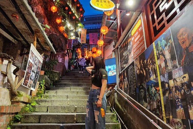 Keelung port pick up day tour ( private group) - What the driver-guide service is really like