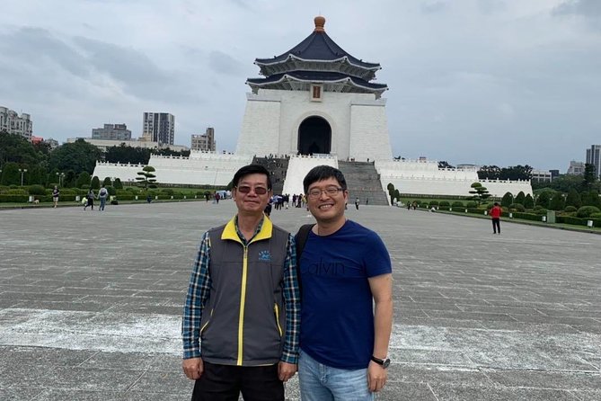 Keelung Port Shore Private Customized Tour - Chiang Kai-shek Memorial Hall: open space and ceremony
