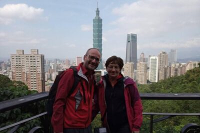 Keelung Shore Excursion: Xiangshan Hiking & Classic Taipei Culture Private Tour