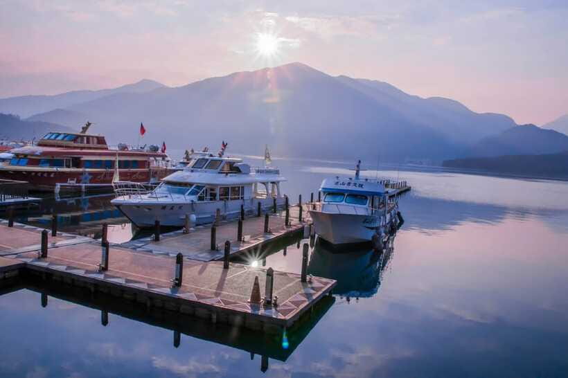 Nantou: Sun Moon Lake Combo - Riding the Sun Moon Lake Ropeway