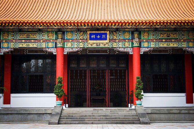 One-Day Historical and Heritage Tour in Taipei - Longshan Temple and old Wanhua