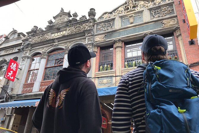 One-Day Historical and Heritage Tour in Taipei - Two hours with the treasures of the National Palace Museum