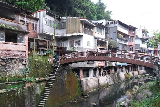 One Day Tour of Yilan, Zhang Mei Ama Farm - The guide and group format matter