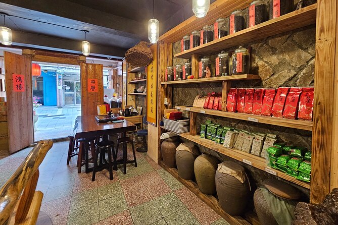 Pinglin Tea Culture & Maokong Day Tour from Taipei - Lunch in Maokong is not included