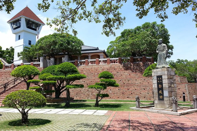 Private 3-Day Southern Taiwan Tour (Tainan, Kaohsiung, Kenting) - Day one: from Taipei to Kaohsiung
