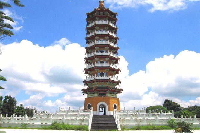 Private 4-Day Central & Southern Taiwan Tour (Sun Moon Lake, Kaohsiung, Kenting) - Day three: Kenting’s coral coast and open ocean