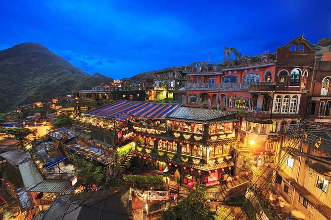 [private] 8-Hour Customize Your Amazing Private Taipei Day Tour - Longshan Temple and Taipei’s cultural side