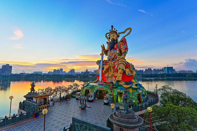 Private Classic Kaohsiung Day Tour - Transport, timing, and the practical side