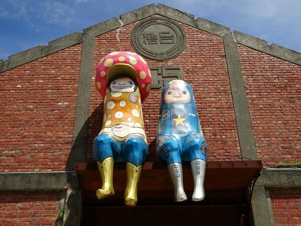 Private Custom Kaohsiung Day Tour - Key points at a glance