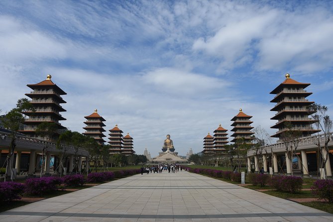Private Custom Kaohsiung Day Tour - Your guide can change the character of the day