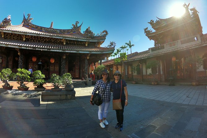 Private Custom Taipei Airport Layover Tour - Chiang Kai-shek Memorial Hall and the questions behind it