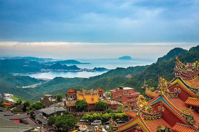 Private Day Trip to Jiufen, Shifen and Yehliu Park - Jinguashi and the old mining-country connection