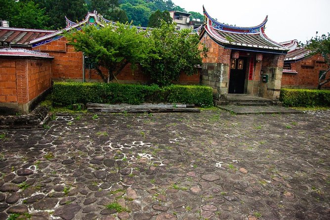 Private Hakka Discovery Day Tour from Taipei - Zhudong Traditional Market and three Hakka snacks
