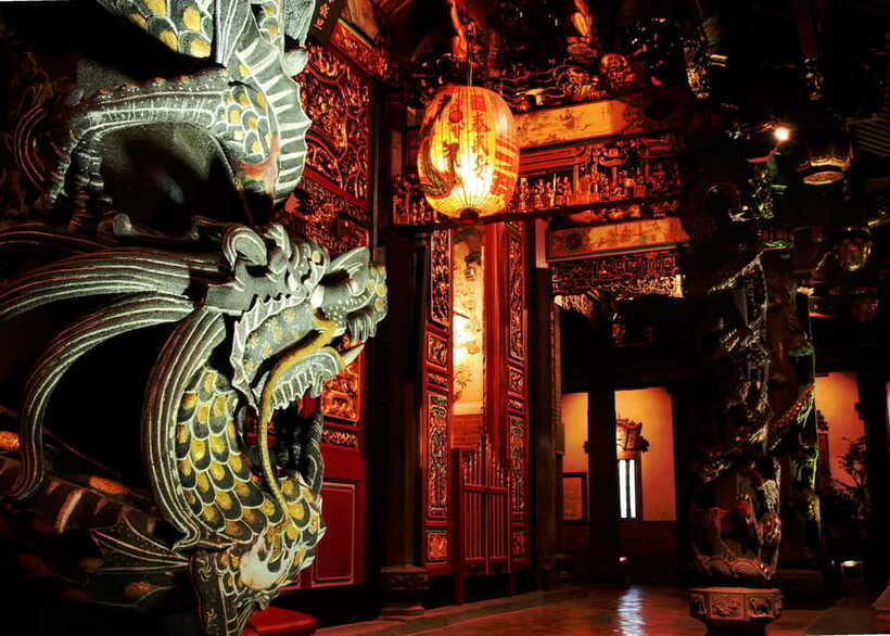 Private Night Tour: Taipei City Highlights - Liberty Square under the lights