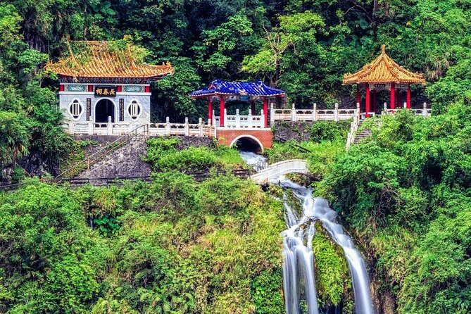 Private Taroko Gorge Day Tour from Hualien with Local Expert - Key points to know before booking