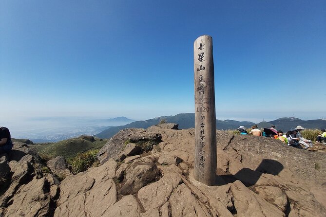 Private Yangmingshan National Park Hiking Day Tour from Taipei - The 8:30 am Pickup and Private Ride