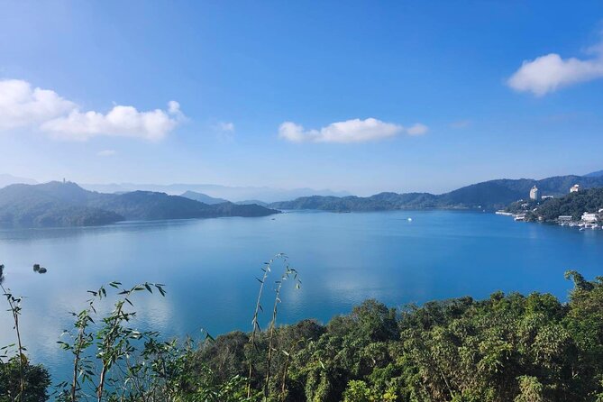 Round Trip Sun Moon Lake Private Tour from Taipei - Why Sun Moon Lake Works as a Taipei Day Trip
