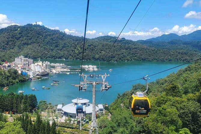 Round Trip Sun Moon Lake Private Tour from Taipei - Xiangshan and the Famous Cycling Route