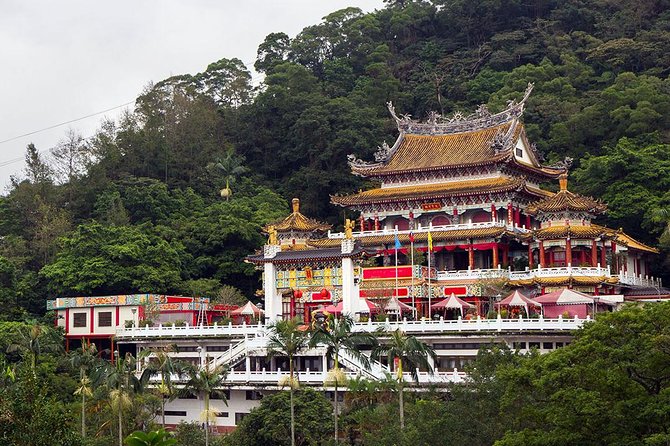 Sip & Savor: Maokong Tea & Shenkeng Stinky Tofu Private Day Tour - Zhinan Temple adds a quieter cultural stop