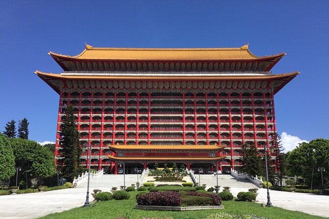 Small-Group: Classic Taipei Landmarks Day Tour - Why this tour works for a first day in Taipei